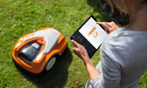 PPHU Witkowski, autoryzowany dealer Stihl, serwis robotów koszących, aktualizacja robota koszącego STIHL, programowanie mulczowania trawnika