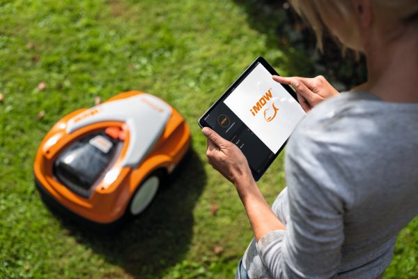 PPHU Witkowski, autoryzowany dealer Stihl, serwis robotów koszących, aktualizacja robota koszącego STIHL, programowanie mulczowania trawnika